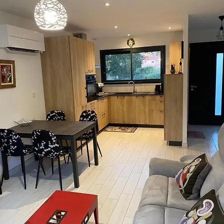 בית נופש Maison Moderne Vue Sur Albi Puygouzon-et-Montsalvy